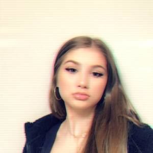 Meet your Posher, Alina